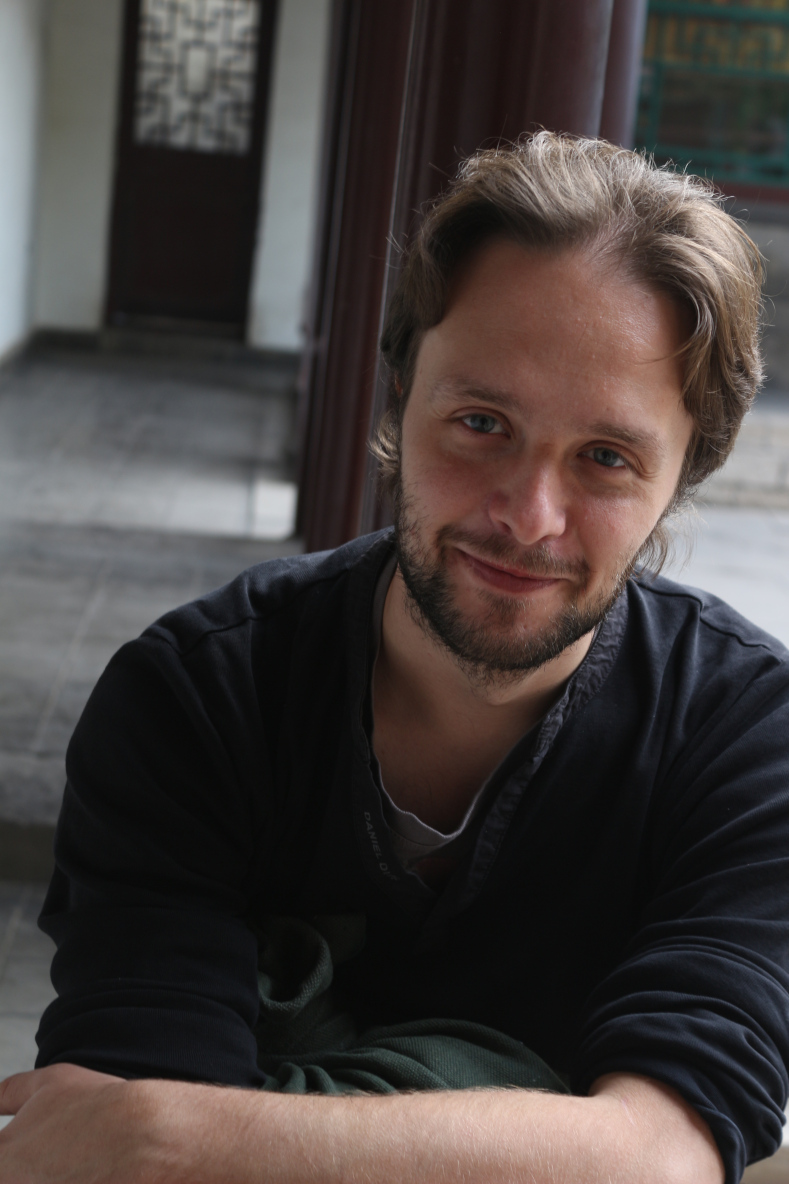 Here you are supposed to see a cheerful, warm yet intelligent photo of me.